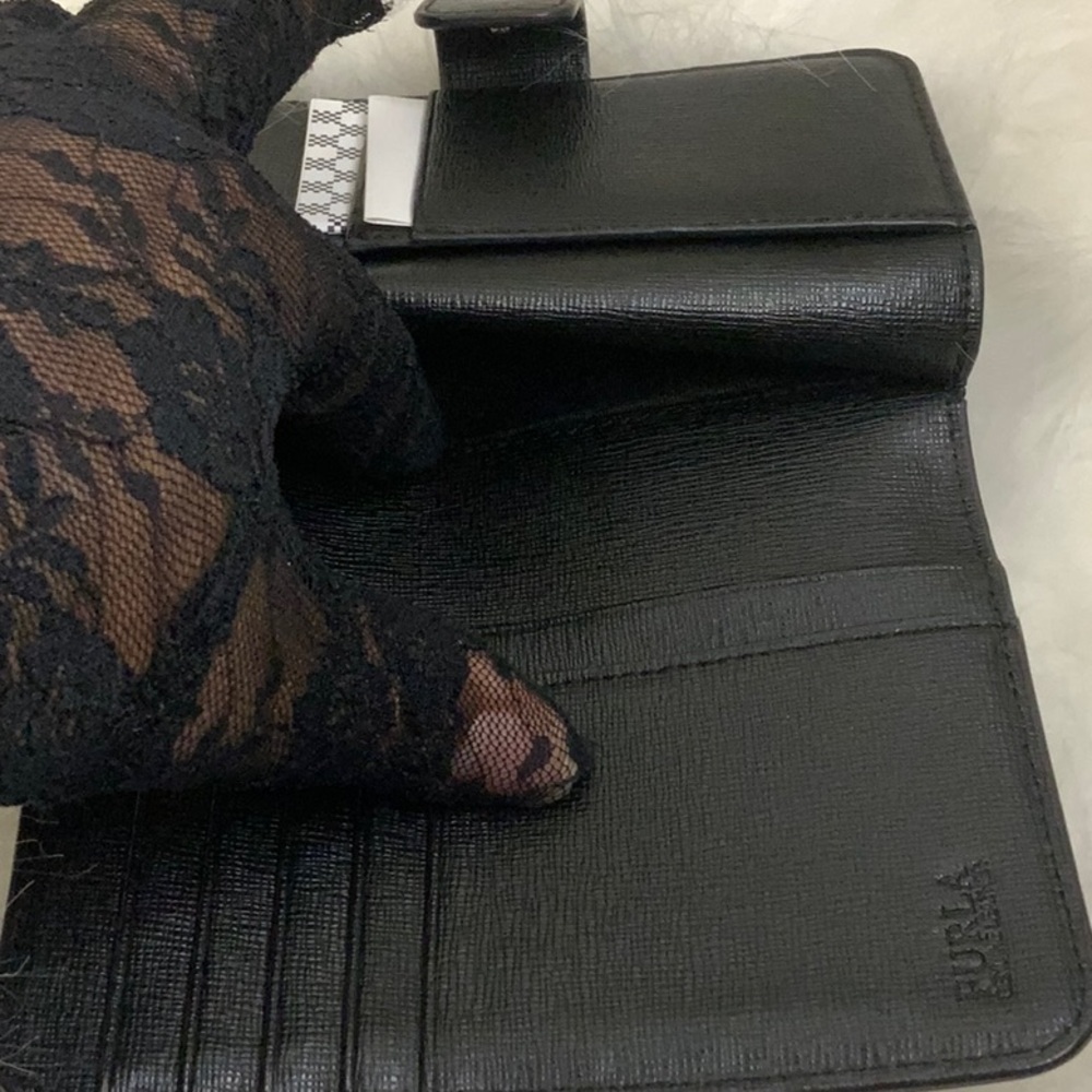 Furla Camelia Black Women's Wallet (NWOT) - Picture 13 of 17